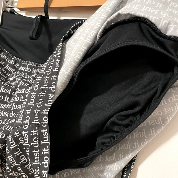 Nike Dri-Fit Just Do It Shorts - Picture 4 of 4